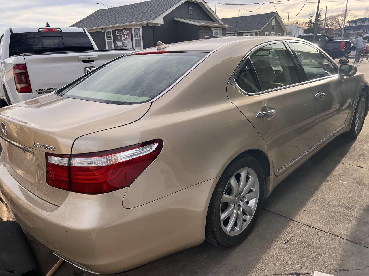 Used 2008 Lexus LS 460 RWD image 9