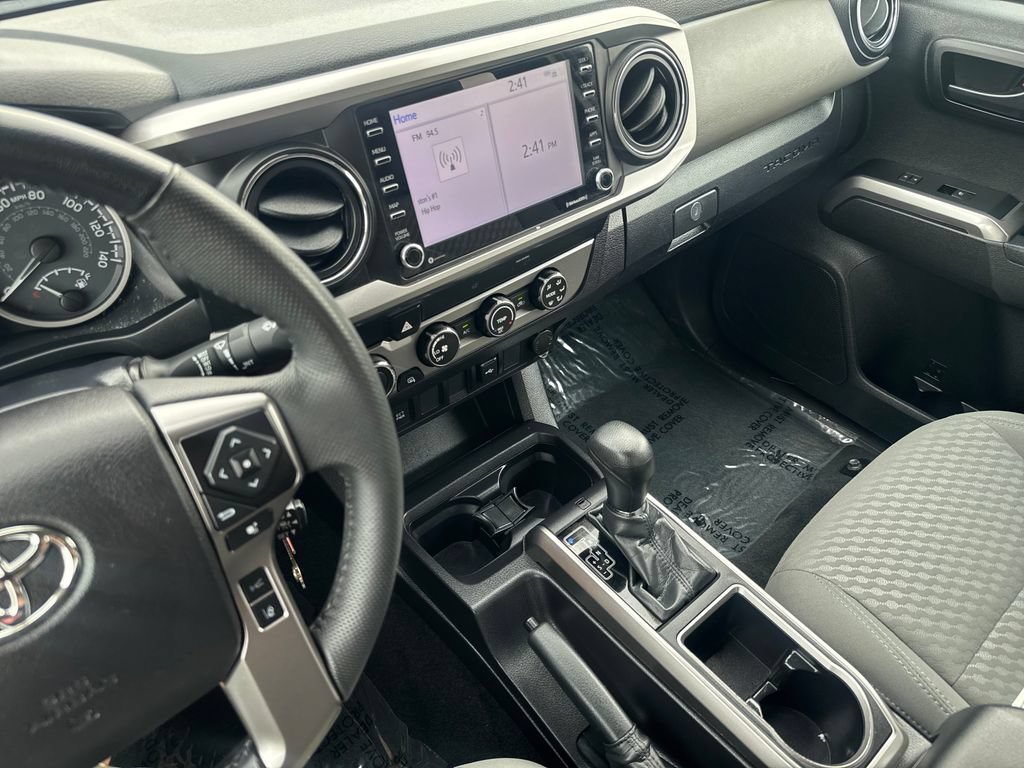 Used 2022 Toyota Tacoma SR5 AWD/4WD image 45