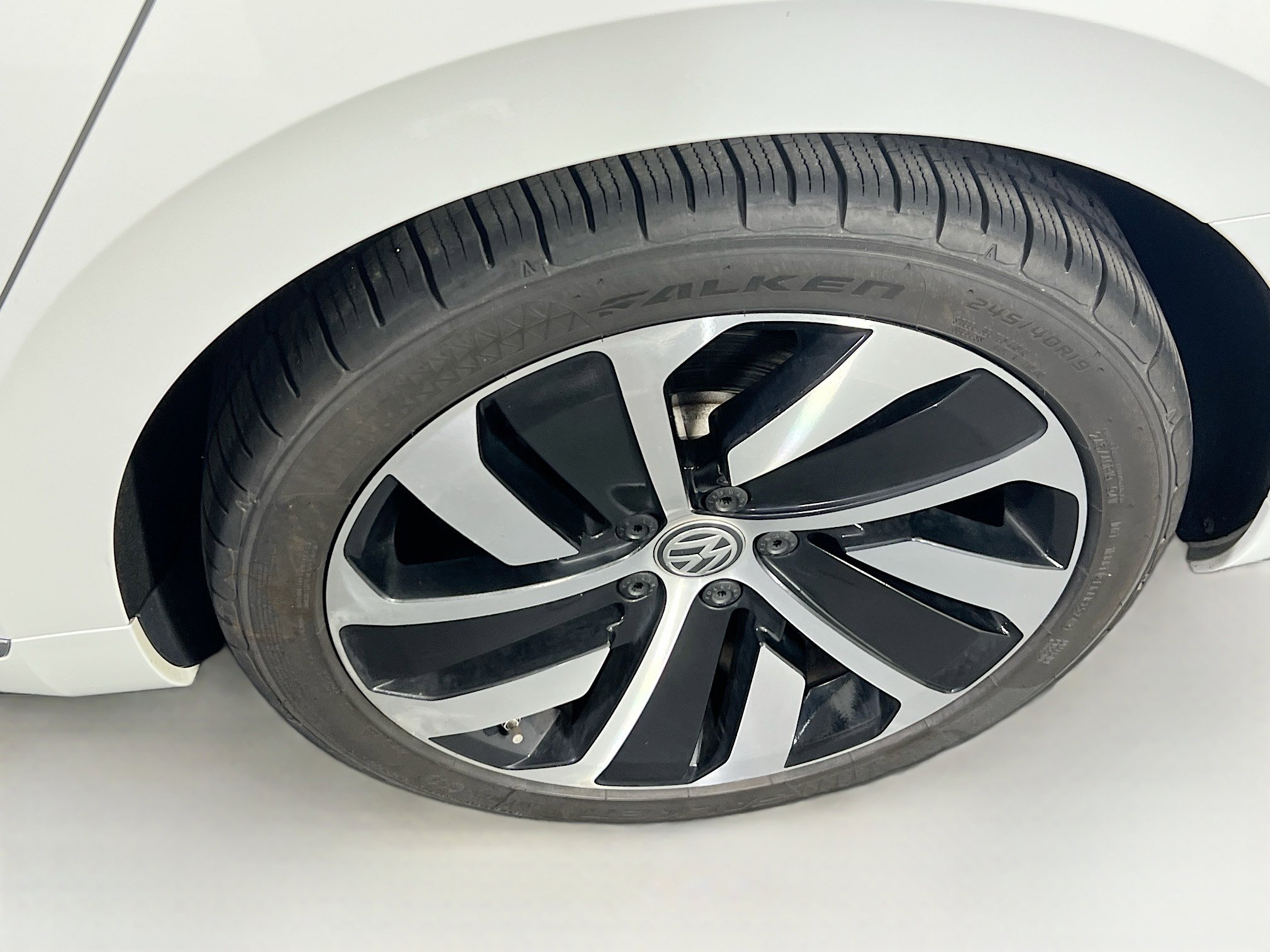 Used 2019 Volkswagen Arteon SEL Premium image 31