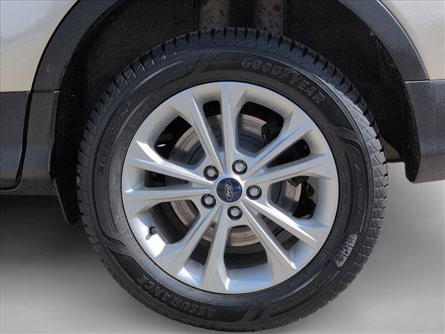 Certified 2017 Ford Escape SE image 23