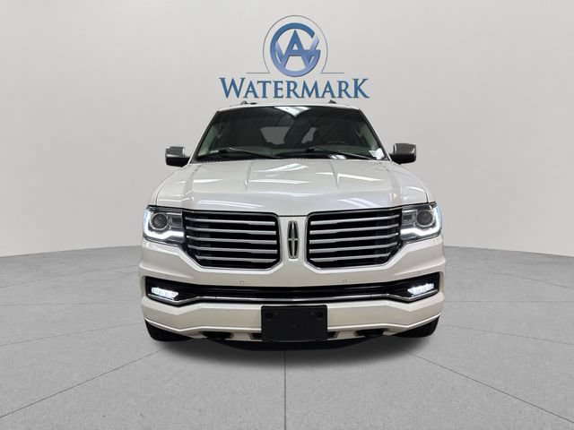 Used 2016 Lincoln Navigator Select AWD/4WD image 9