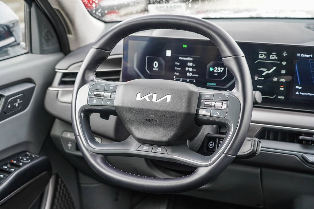 Used 2024 Kia EV9 Wind image 15