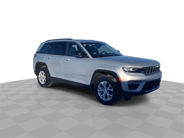 Used 2023 Jeep Grand Cherokee Limited image 2