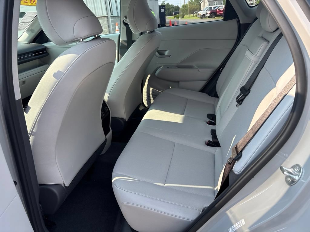 Certified 2024 Hyundai Kona SEL AWD/4WD image 15