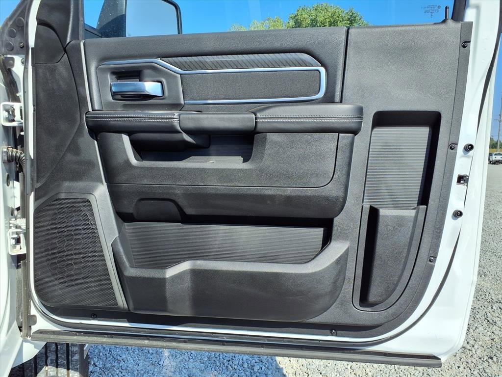 Used 2025 RAM 5500 Tradesman image 18