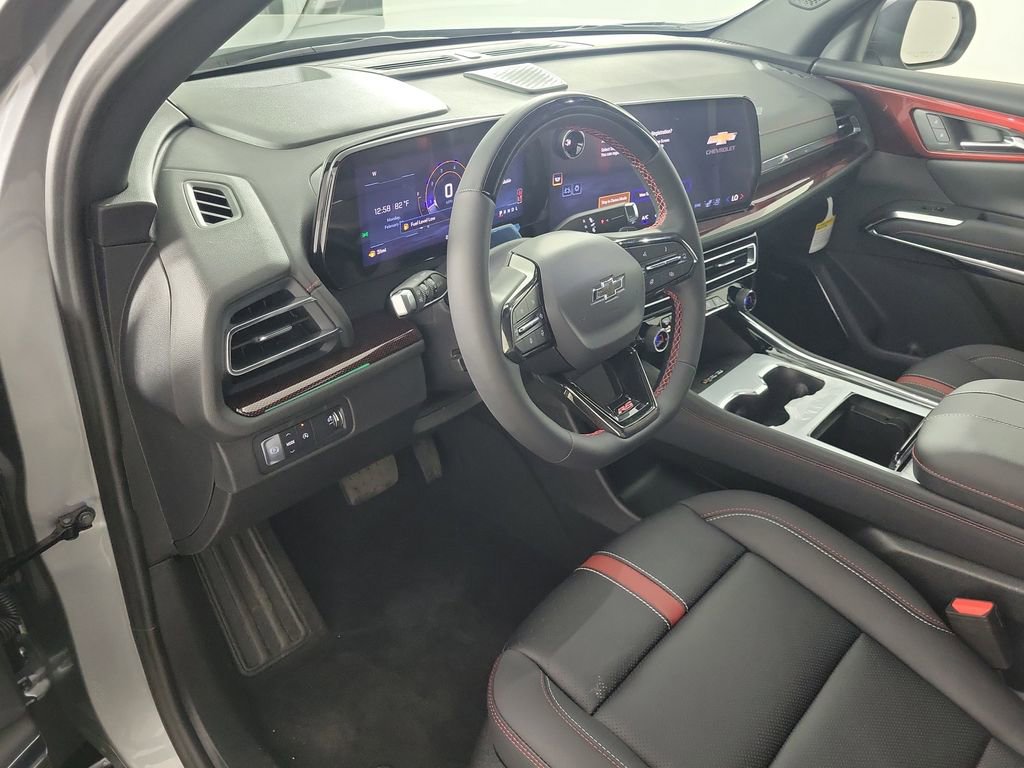 New 2026 Chevrolet Traverse RS w/ LPO, Illumination Package FWD image 11