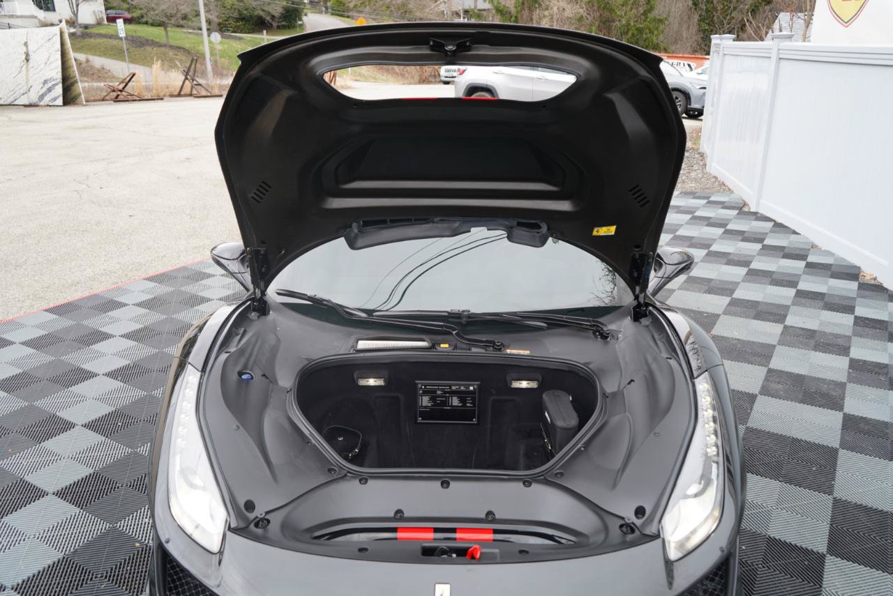 Used 2020 Ferrari 488 Pista Coupe RWD image 45
