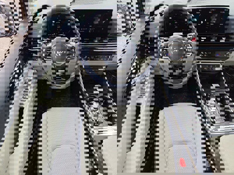 New 2026 Kia Carnival SX Prestige image 10