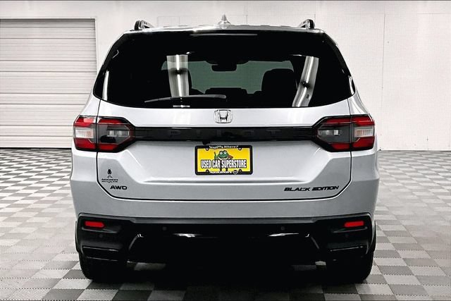 Used 2026 Honda Pilot Black Edition image 5
