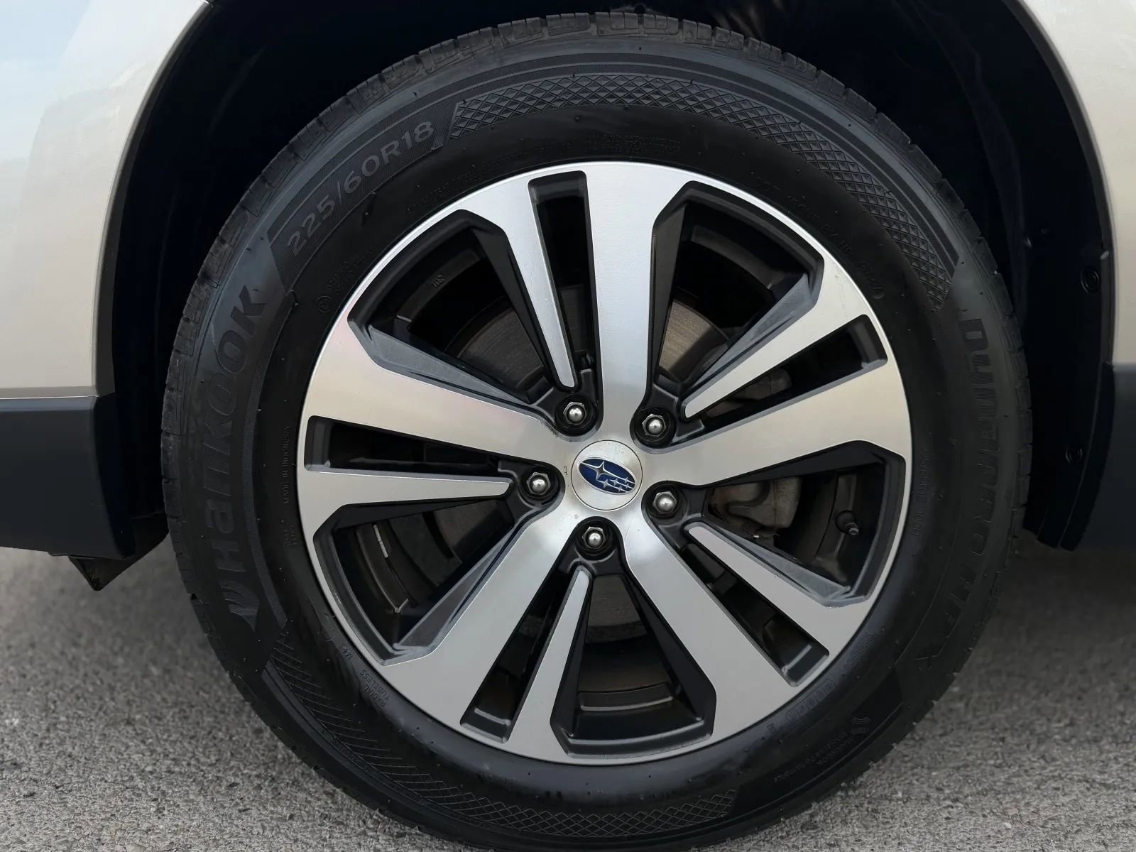 Used 2019 Subaru Outback 2.5i Limited AWD/4WD image 43