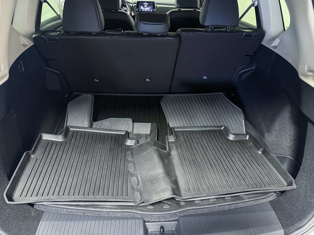 Certified 2026 Nissan Rogue SV AWD/4WD image 40