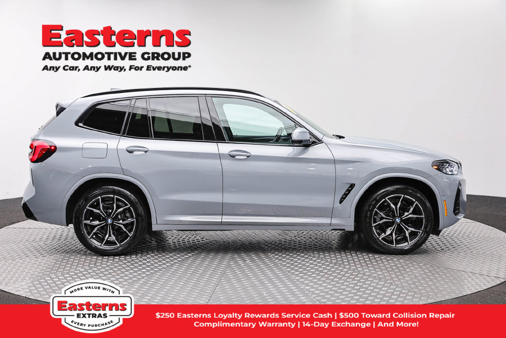 Used 2023 BMW X3 xDrive30i w/ M Sport Package AWD/4WD image 5