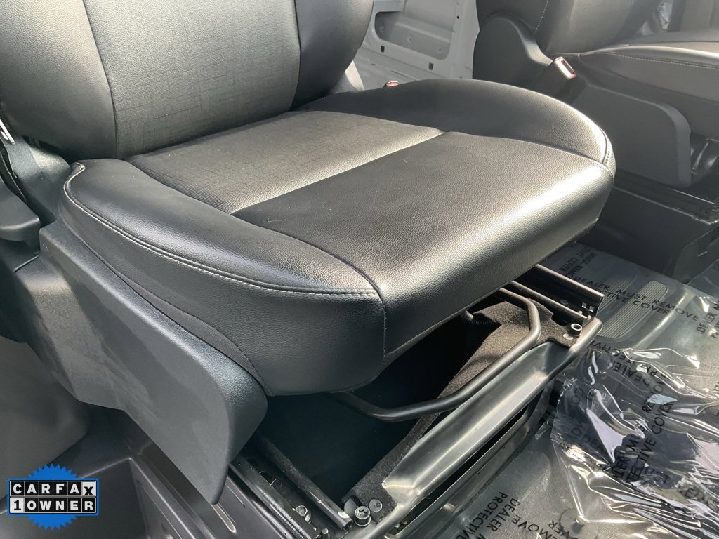 Used 2022 Ford E-Transit Medium Roof image 39