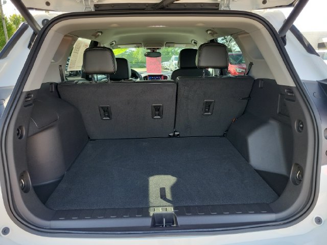Certified 2024 GMC Terrain SLT AWD/4WD image 36