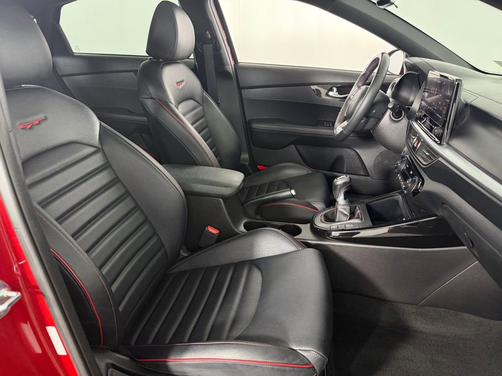 Used 2022 Kia Forte GT FWD image 32