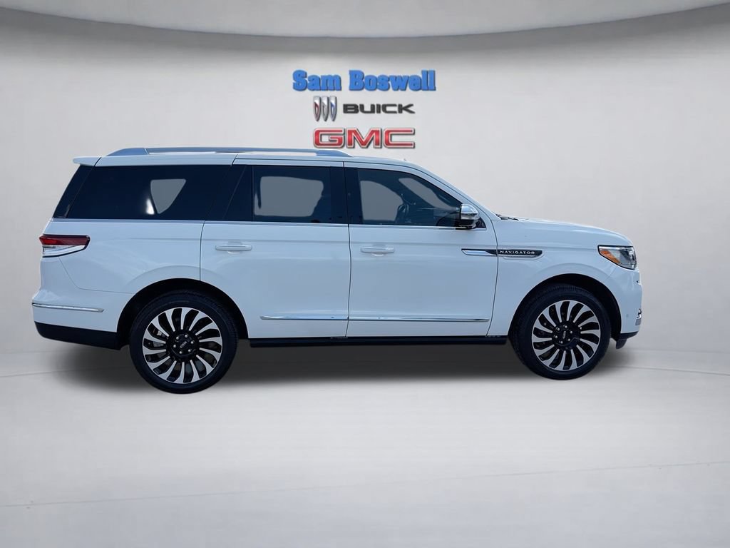Used 2024 Lincoln Navigator Black Label AWD/4WD image 10
