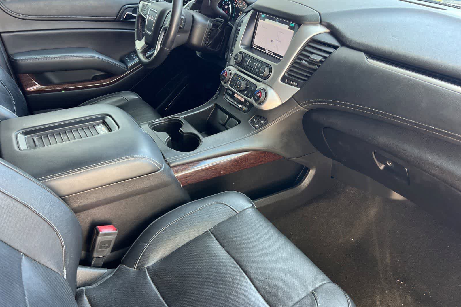 Used 2017 GMC Yukon XL SLT RWD image 19
