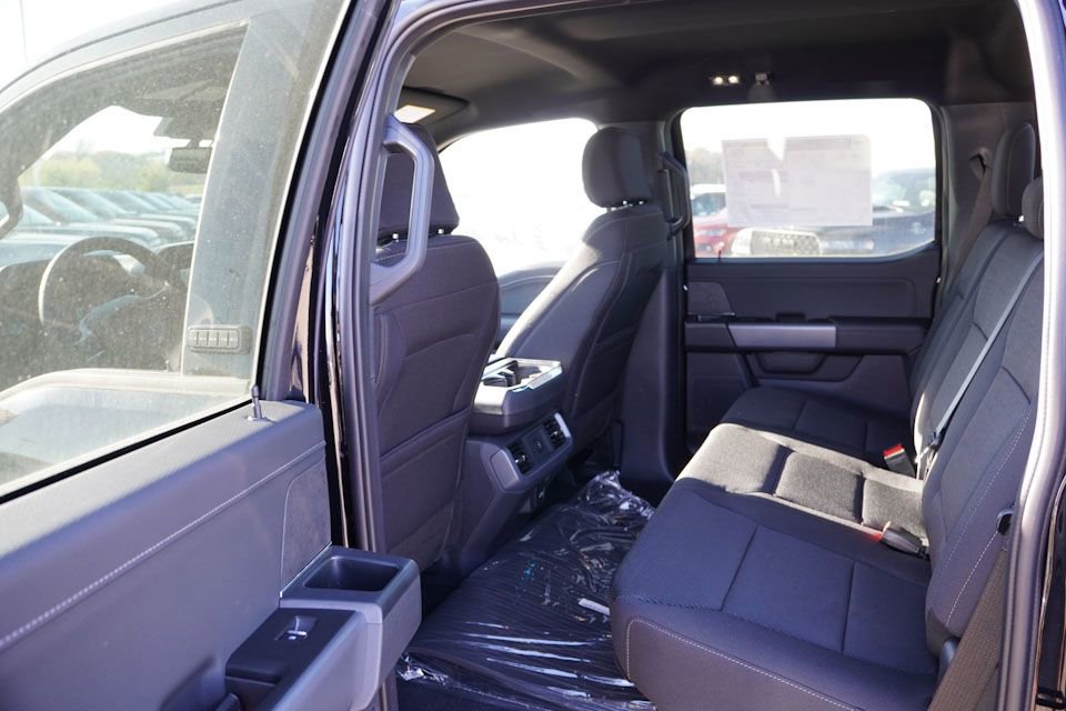 New 2025 Ford F150 XLT w/ Equipment Group 302A MID image 11