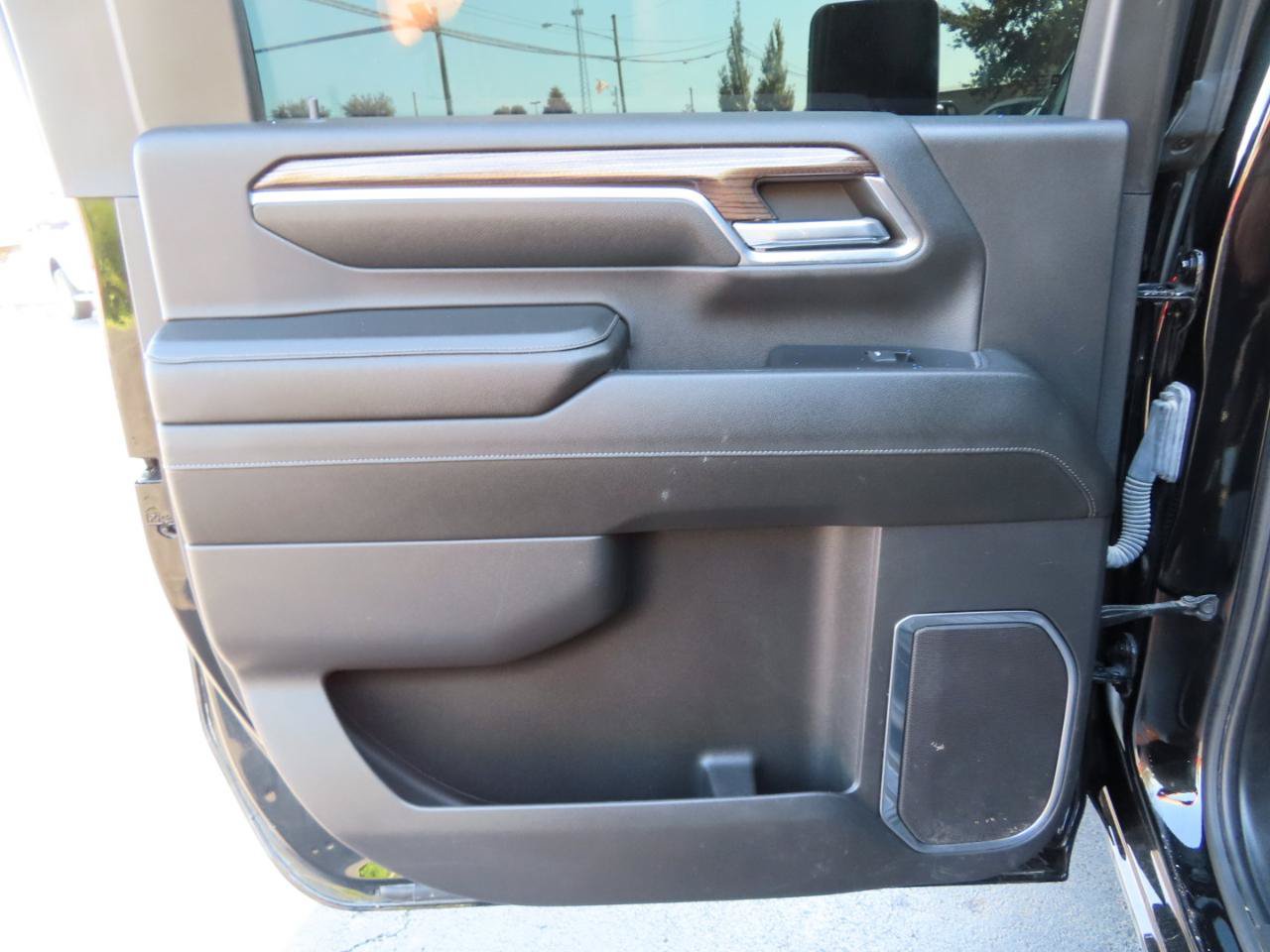 Used 2024 Chevrolet Silverado 3500 LT w/ Convenience Package AWD/4WD image 25