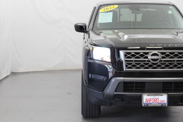 Used 2022 Nissan Frontier SV w/ Technology Package AWD/4WD image 4