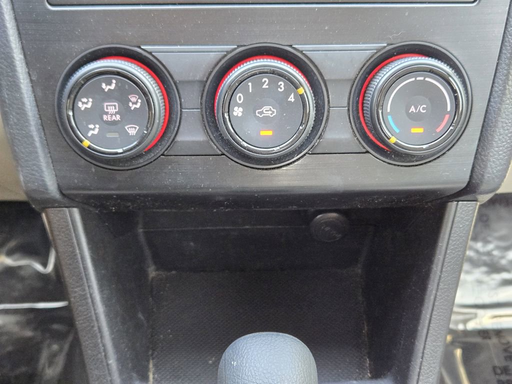 Used 2014 Subaru Crosstrek 2.0i Premium image 24