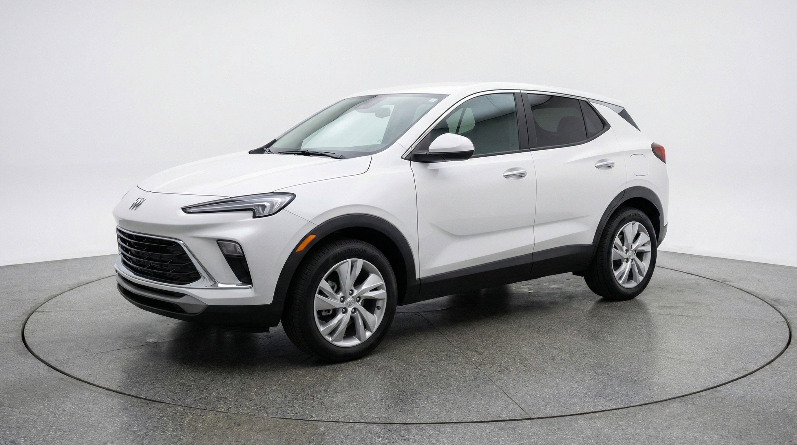 Used 2025 Buick Encore GX Preferred AWD/4WD image 3