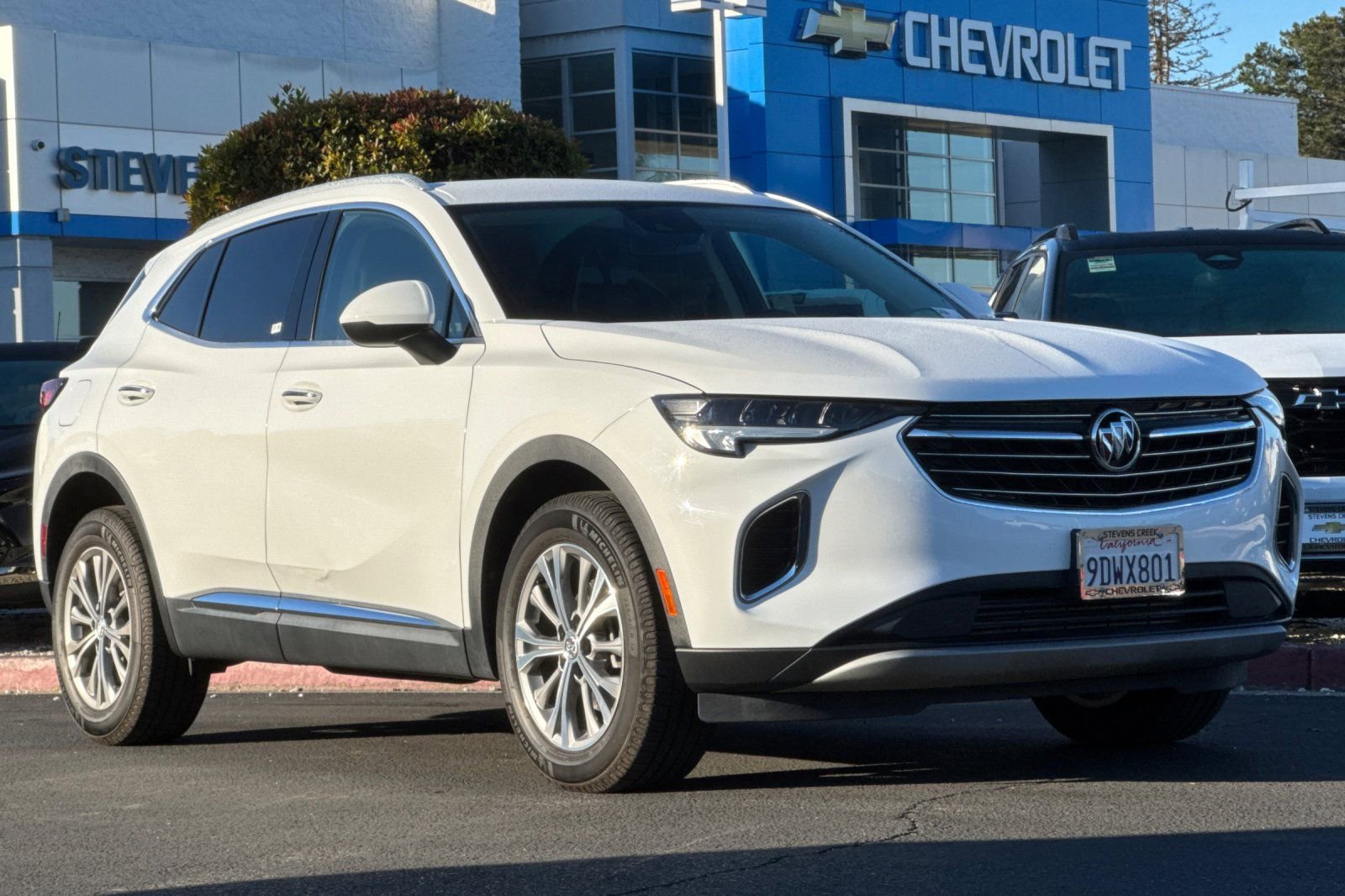 Used 2022 Buick Envision Preferred image 2