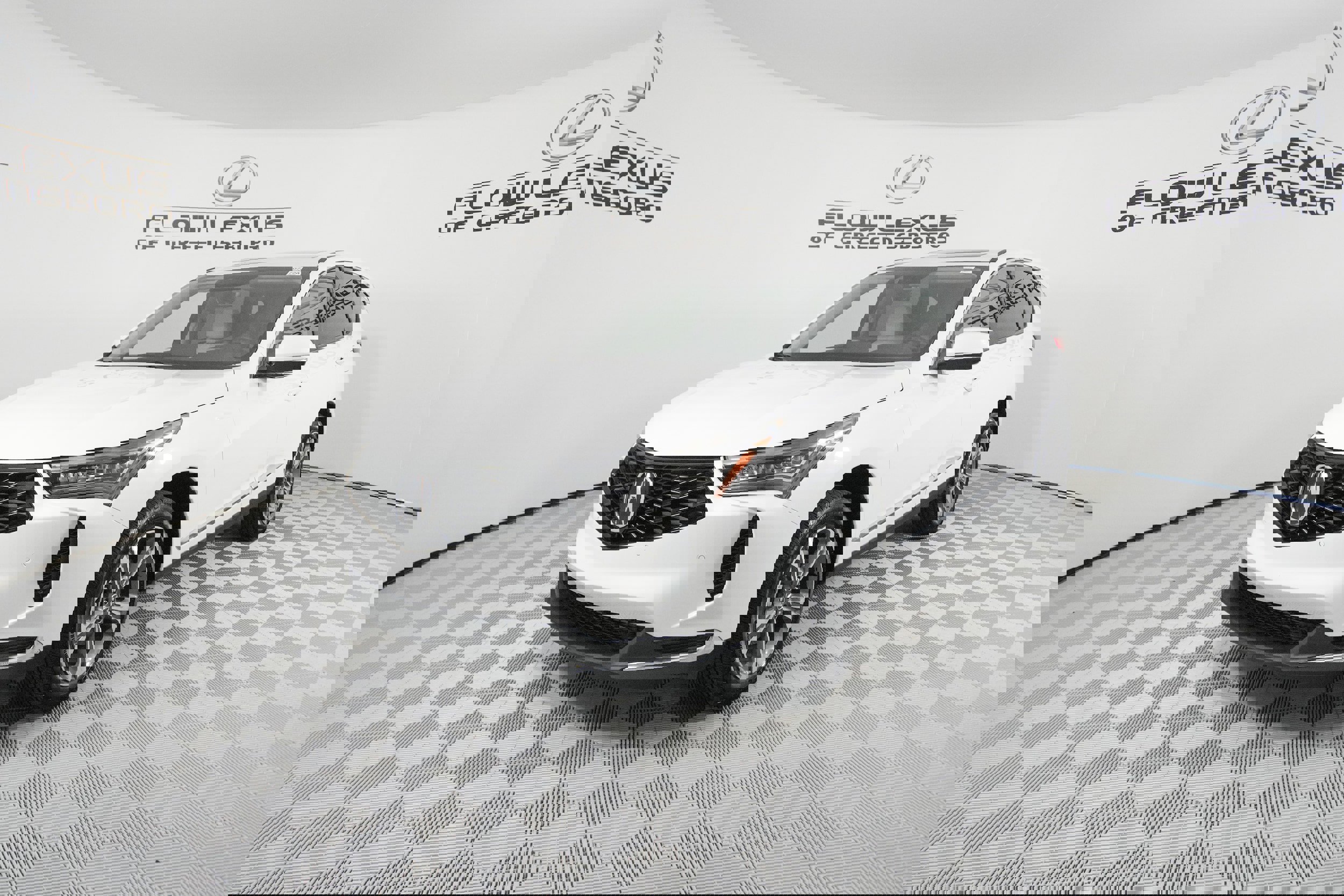 Used 2025 Acura RDX w/ Technology Package