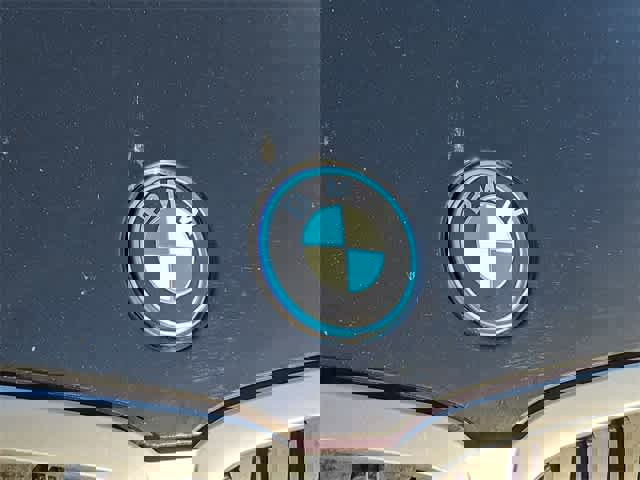 Used 2023 BMW 330e 330e image 11