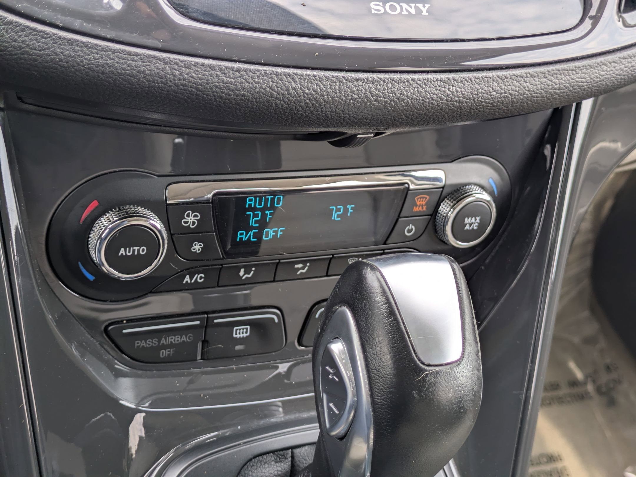 Used 2014 Ford Escape Titanium w/ Equipment Group 401A image 15