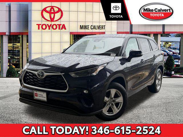 Certified 2025 Toyota Highlander LE FWD image 1