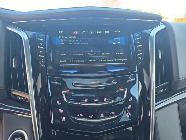 Used 2018 Cadillac Escalade Platinum image 19