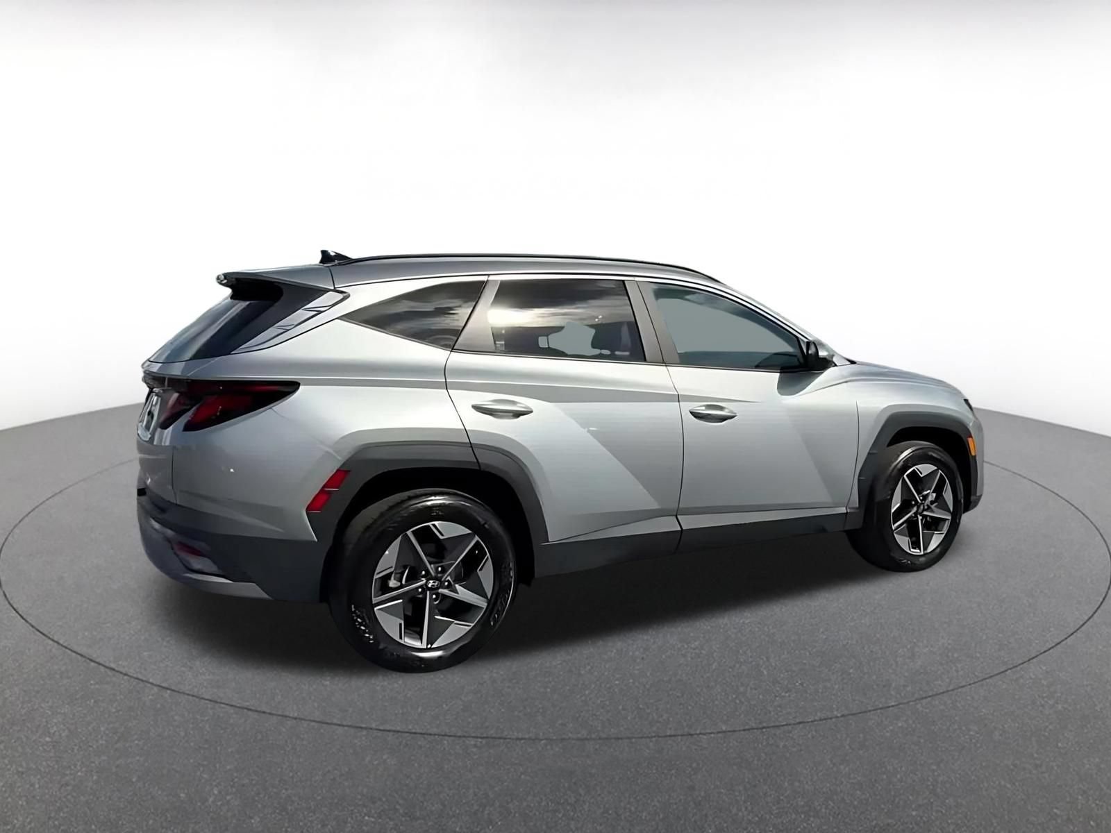 Used 2026 Hyundai Tucson SEL AWD/4WD image 14