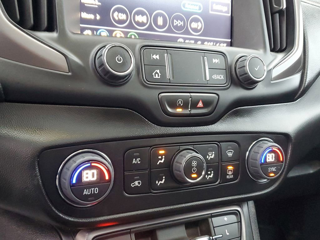 Used 2022 GMC Terrain AT4 w/ Infotainment Package II image 27