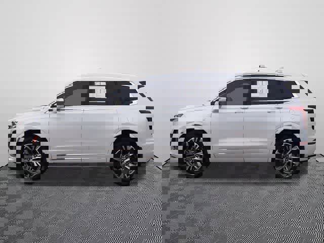 Used 2021 Cadillac XT6 Premium Luxury image 2