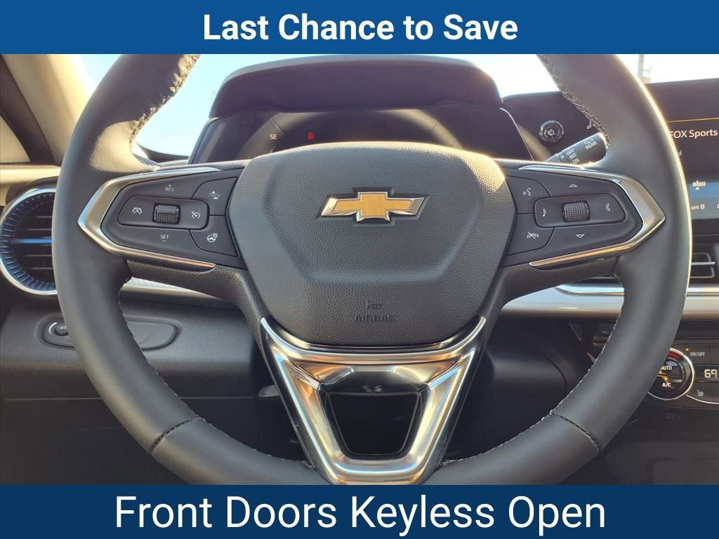 New 2025 Chevrolet Trax LT w/ Driver Confidence Package image 15