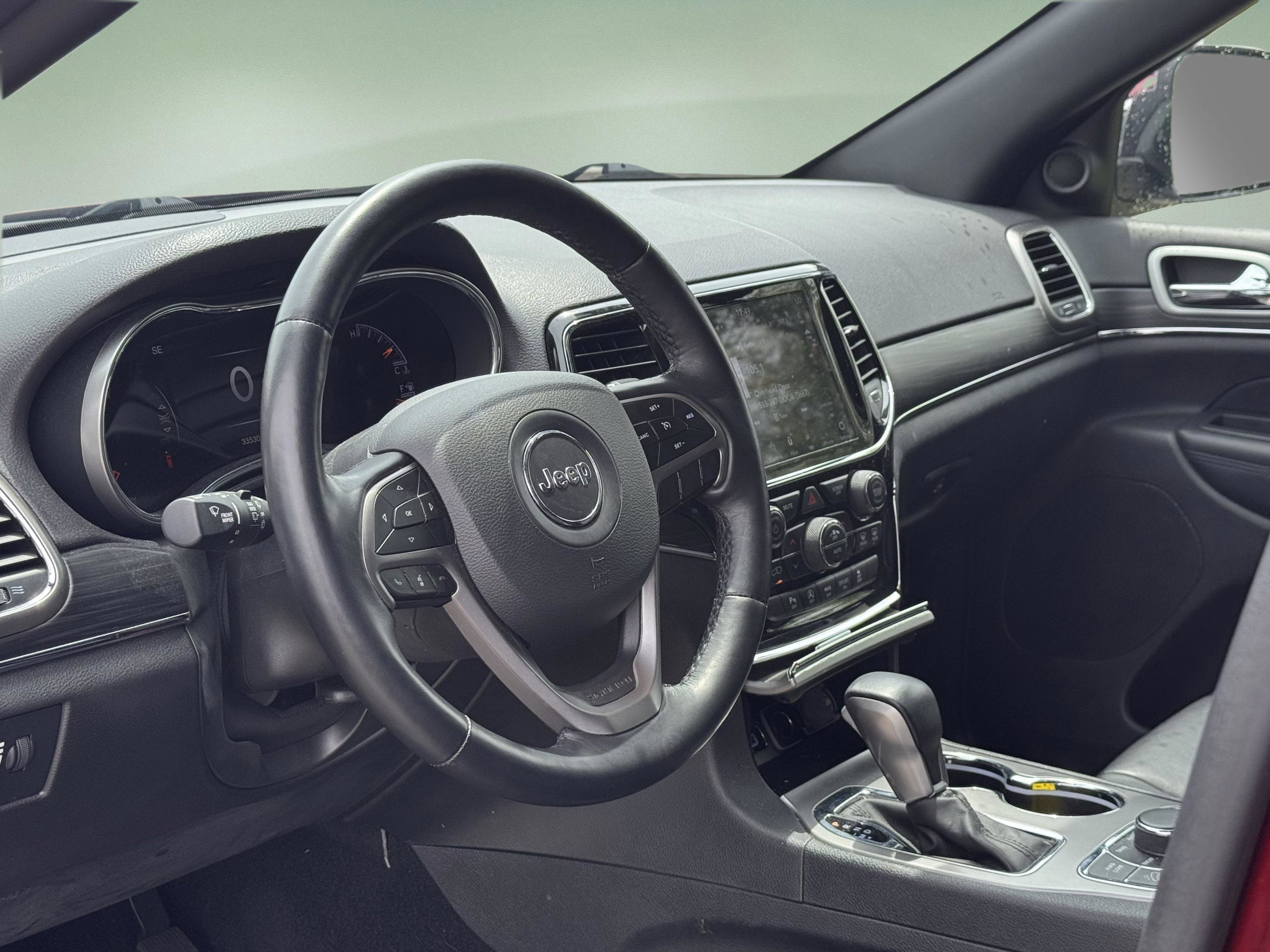 Used 2021 Jeep Grand Cherokee Limited AWD/4WD image 16