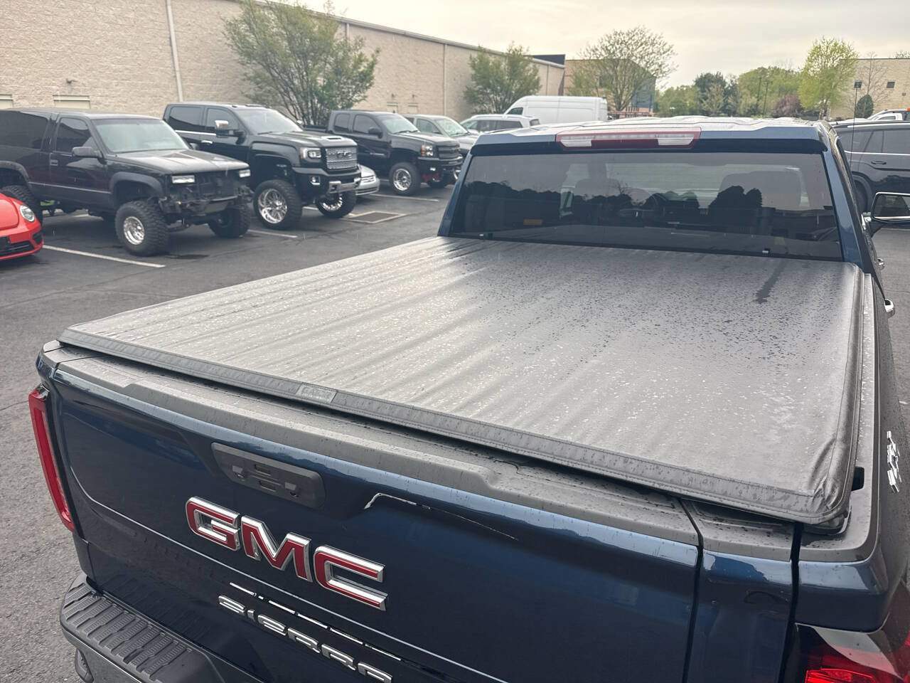 Used 2022 GMC Sierra 1500 SLT w/ SLT Premium Package AWD/4WD image 19