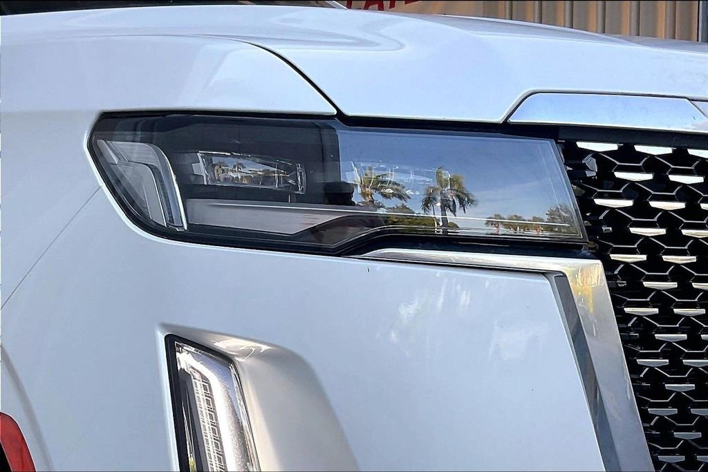 Used 2022 Cadillac Escalade Premium Luxury w/ Touring Package image 27