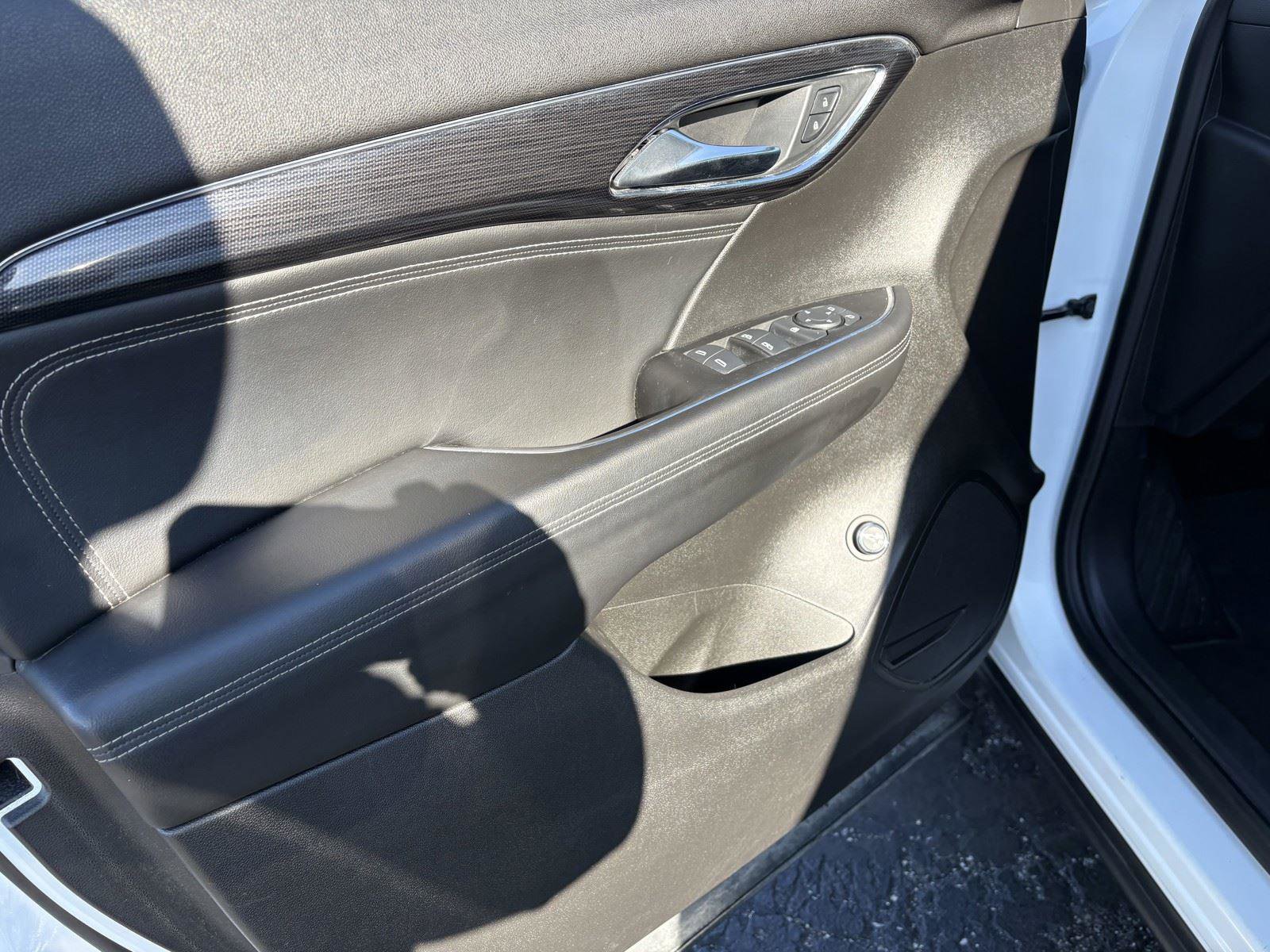 Used 2022 Buick Envision Preferred FWD image 13