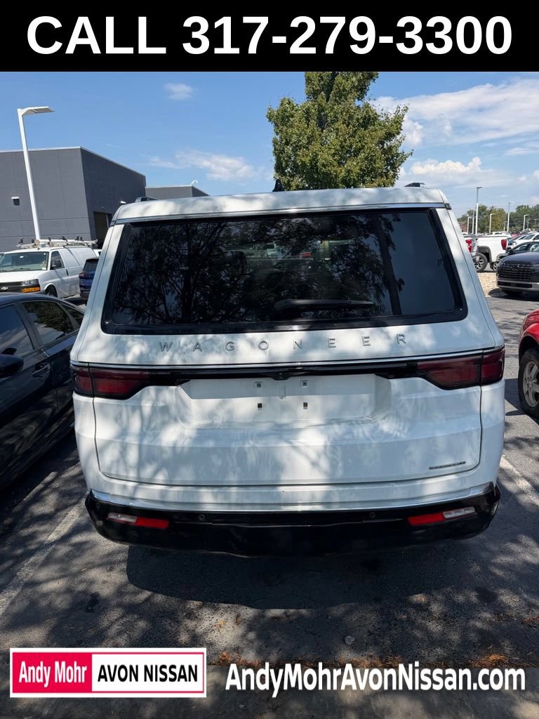 Used 2024 Jeep Wagoneer Series II w/ Flexible Seating Group AWD/4WD image 5