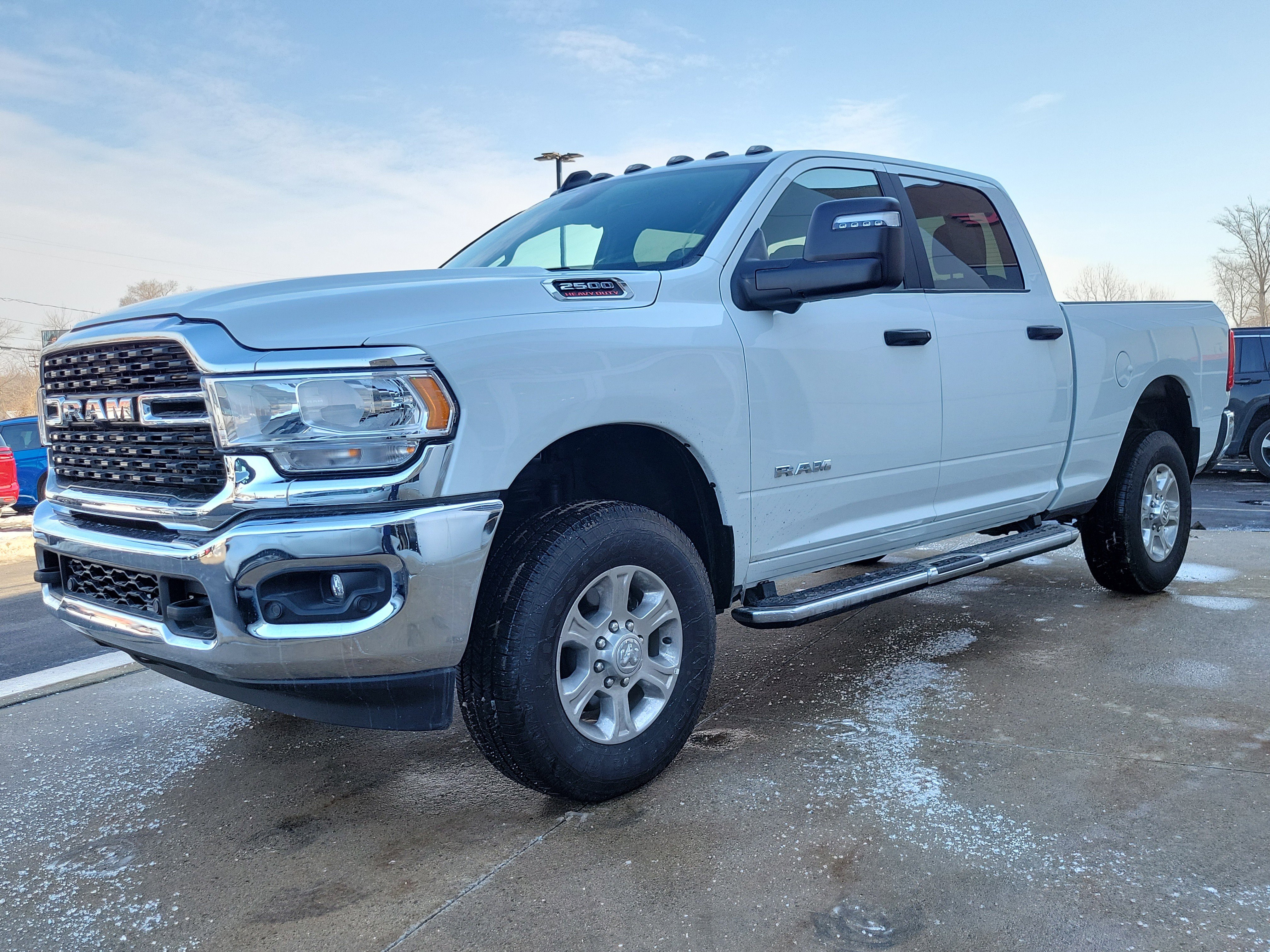 Used 2024 RAM 2500 Big Horn w/ Towing Technology Group AWD/4WD image 2