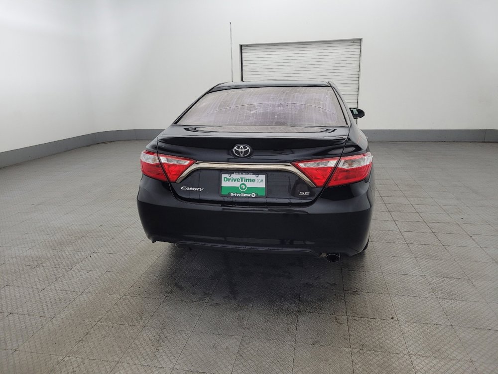 Used 2016 Toyota Camry SE image 7