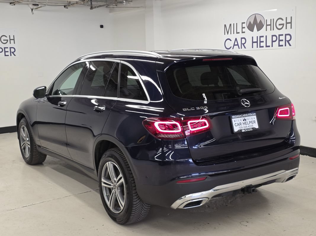 Used 2021 Mercedes-Benz GLC 300 4MATIC image 11