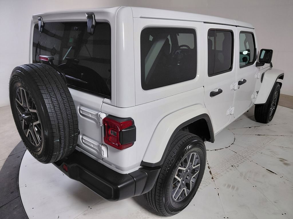 Certified 2025 Jeep Wrangler Unlimited Sahara AWD/4WD image 7