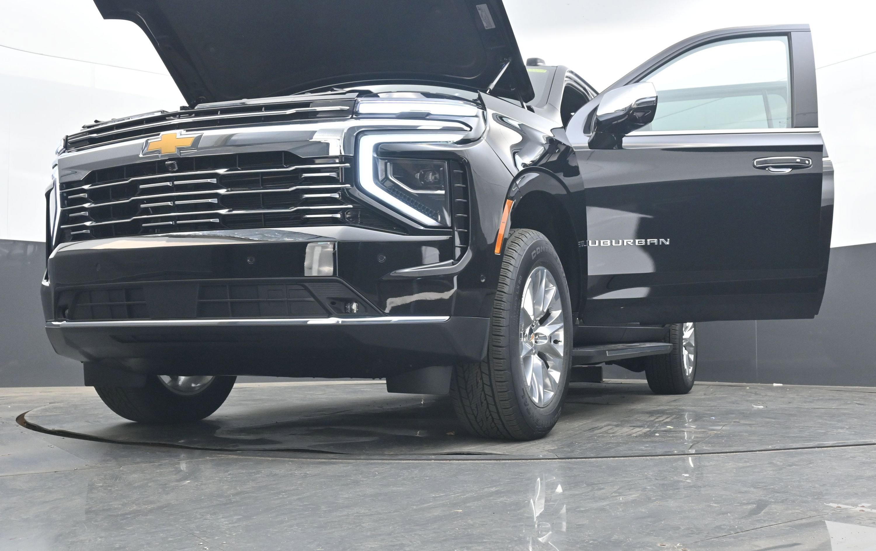 New 2026 Chevrolet Suburban Premier RWD image 41