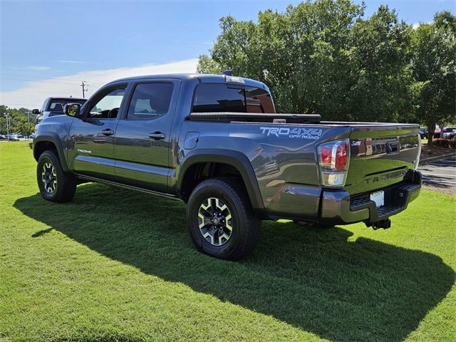 Used 2020 Toyota Tacoma TRD Off-Road w/ Technology Package image 9