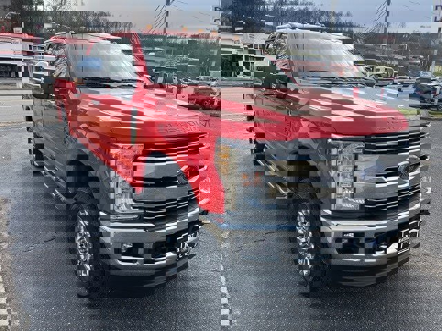 Used 2018 Ford F250 Lariat w/ Chrome Package image 19