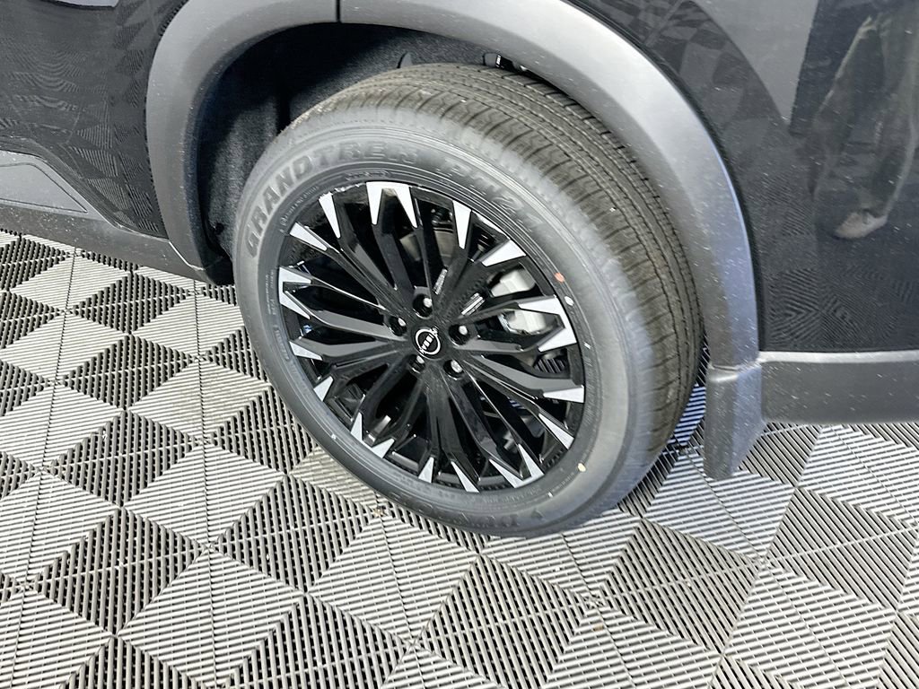 New 2026 Nissan Rogue SV AWD/4WD image 38