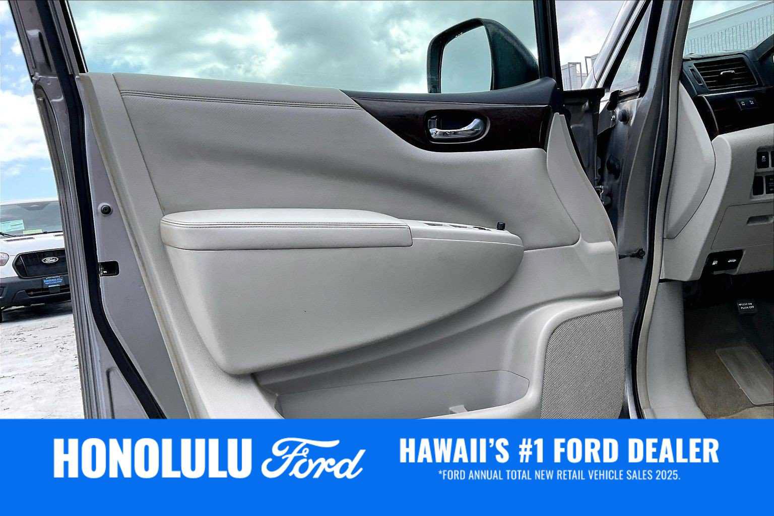 Used 2011 Nissan Quest SV FWD image 27